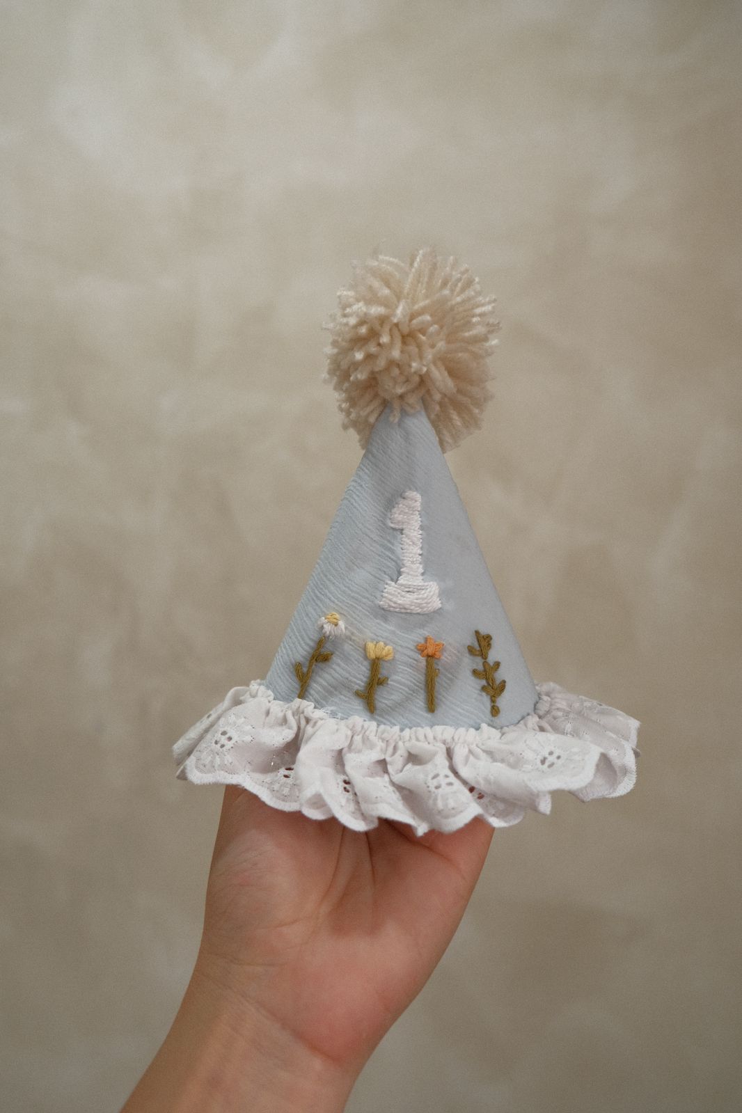 PARTY HAT BORDADO