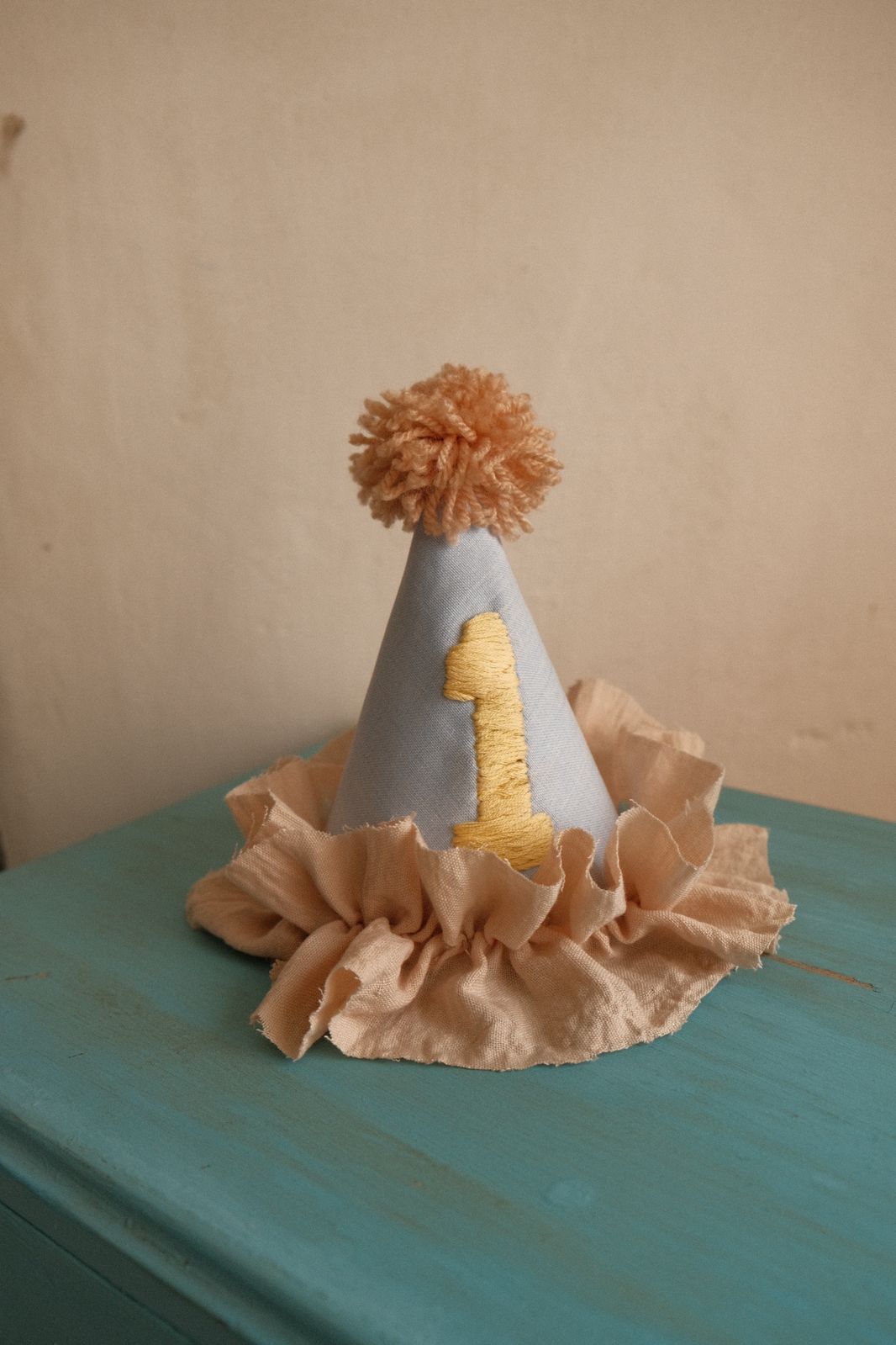 PARTY HAT BORDADO